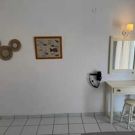 Esperos Apartments&studios 4*