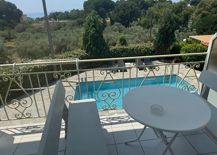 Aparthotel Esperos Apartments&studios