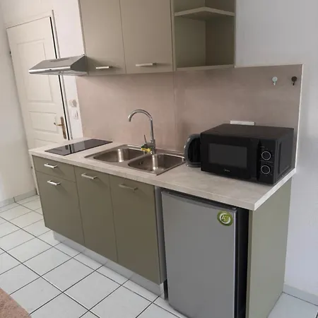 Esperos Apartments&studios 4*