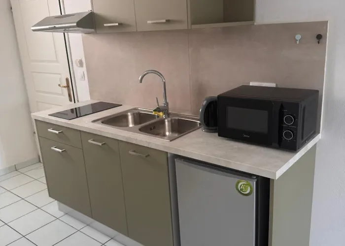 Esperos Apartments&studios 4*